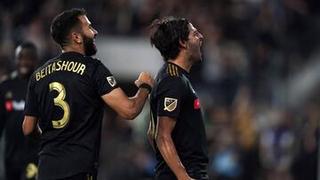 Carlos Vela beats Zlatan despite El Trafico draw