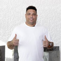 Ronaldo bendice a Endrick