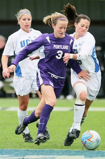 Prior to her professional debut, Rapinoe was in the NCAA Women's University Cup with the University of Portland.