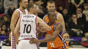 17/12/11 BALONCESTO
VALENCIA BASKET - CAJASOL
LARRY ABIA
