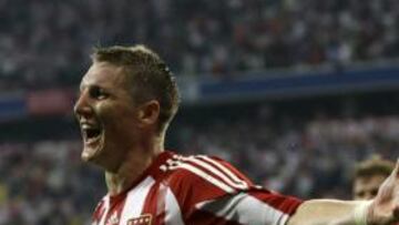 <b>Schweinsteiger</b>, celebrando el gol de la victoria.