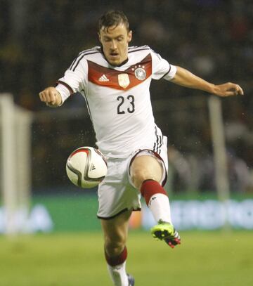 Delantero de 33 años, que no ha jugado mucho con la selección, pero que llega para ser uno de los referentes en ataque.