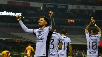 America's Diego Valdes (C) celebrates scoring his team's first goal during the 2024 Mexican Clausura football tournament match between America and San Luis at the Azteca stadium in Mexico City on March 29, 2024. (Photo by AFP)