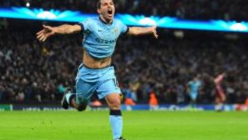 Ag&uuml;ero celebra el gol del triunfo.