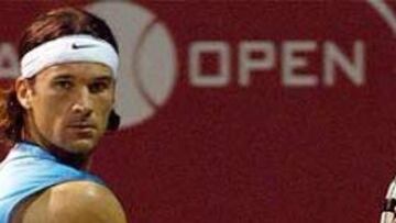 <b>DUELO ESPAÑOL.</b> Moyá y García garantizan la presencia de un jugador español en la final del torneo de Chennai.