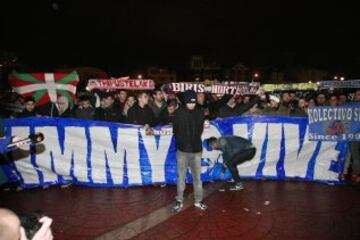 Concentración de los Riazor Blues antes del Depòrtivo-Málaga.