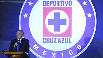 El l&iacute;der del Cruz Azul dej&oacute; en claro su cargo en el equipo y reiter&oacute; la continuidad de Robert Dante Siboldi con la entidad cementera.