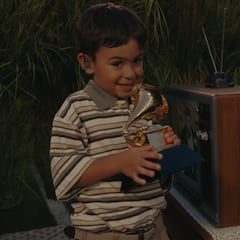 Bad Bunny entregó su Grammy a un niño... pero no era Liam Conejo Ramos
