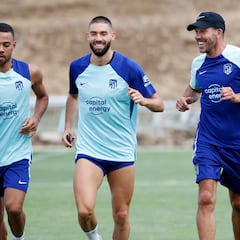 Simeone, tres piezas y un hueco