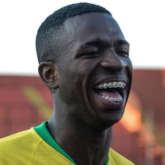 Vinicius vuelve con Brasil: "¡Tiene siete marchas!"