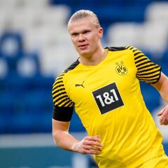 Barcelona manager Xavi hints at Erling Haaland talks