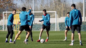 Entrenamiento del Athletic hoy en Lezama, con Morcillo en medio
