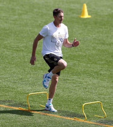 El Madrid se entrena al aire libre con Carroll pero sin Garuba