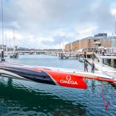 El primer monocasco AC75 de la Copa, botado en Auckland