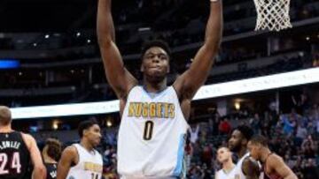 Emmanuel Mudiay festeja el triunfo de los Nuggets.
