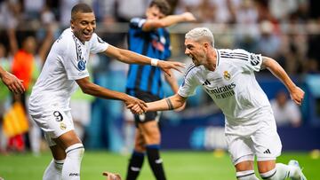 WARSAW, POLAND - AUGUST 14: Federico Valverde of Real Madrid celebrates after scoring for 1:0 during the UEFA Super Cup 2024 match between Real Madrid and Atalanta BC at National Stadium on August 14, 2024 in Warsaw, Poland. (Photo by Mateusz Slodkowski/Getty Images)
