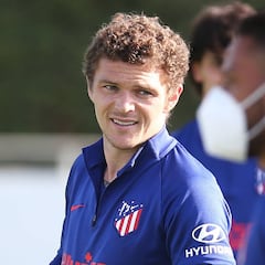 Trippier carga contra el Tottenham por pasar un inferno en el Atleti