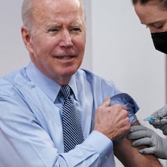 ¿Qué vacuna contra la Covid-19 tiene Joe Biden y cuántas dosis se ha puesto?
