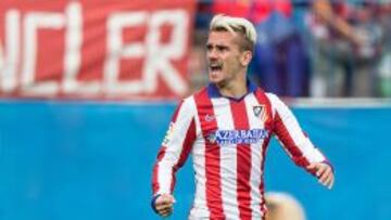 Griezmann celebrando su primer gol al Elche.