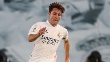 Álvaro Odriozola, en un partido de LaLiga Santander con el Real Madrid.