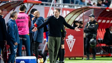 Curro Torres solo ha sumado dos puntos de nueve posibles desde que llegó al Real Murcia.