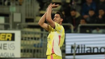 CAGLIARI (Italy), 23/02/2025.- Juventuss Dusan Vlahovic celebrates after scoring the 0-1 goal during the Italian Serie A soccer match Cagliari Calcio against Juventus FC, in Cagliari, Italy, 23 February 2025. (Italia) EFE/EPA/FABIO MURRU