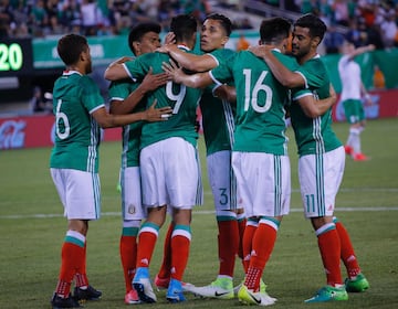 Así se vivió el encuentro entre la selección mexicana y los irlandeses en el encuentro amistoso que celebraron en Denver.