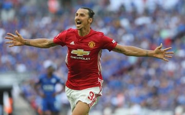 Ibrahimovic ya ha marcado con el Manchester United en partido oficial.