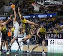 El Unicaja recupera la autoestima en Tenerife