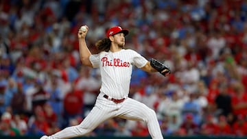 PHILADELPHIA, PENNSYLVANIA - OCTOBER 11: Michael Lorenzen #22 of the Philadelphia Phillies throws a pitch against the Atlanta Braves during the ninth inning in Game Three of the Division Series at Citizens Bank Park on October 11, 2023 in Philadelphia, Pennsylvania.   Rich Schultz/Getty Images/AFP (Photo by Rich Schultz / GETTY IMAGES NORTH AMERICA / Getty Images via AFP)