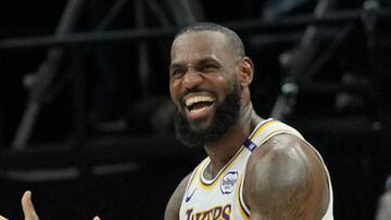 LeBron James vs Kings