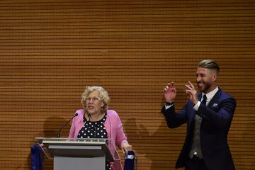 Manuela Carmena y Sergio Ramos