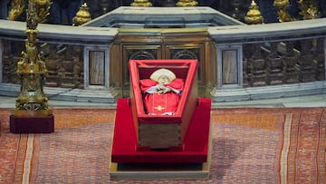 SENSITIVE MATERIAL. THIS IMAGE MAY OFFEND OR DISTURB The body of Pope Francis lies inside St. Peter’s Basilica at the Vatican, Wednesday, April 23, 2025, where he will lie in state for three days. Andrew Medichini/Pool via REUTERS