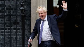 (FILES) In this file photo taken on September 8, 2020 Britain&#039;s Prime Minister Boris Johnson waves as he leaves 10 Downing Street in central London. - Britain&#039;s prime minister was a figurehead in the official Leave campaign in 2016, urging Brita