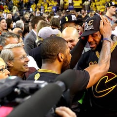 Kyrie se despide emocionado de los Cavs; no menciona a LeBron