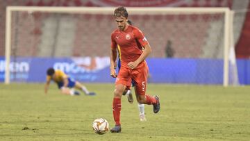 Marc Muniesa, durante un partido con Al Arabi.