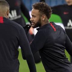 Mbappé y Neymar se entrenan en el Santiago Bernabéu