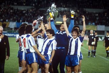 En la ciudad costera en el noroeste de Portugal llegó a ganar dos Ligas, dos Supercopa de Portugal y una Copa de Europa.  El máximo trofeo europeo lo ganó en la temporada 1986-87. En la final se enfrentó al Bayern de  Lothar Matthäus y Michael Rummenigge. El encuentro acabó 2-1 a favor de los portugueses.