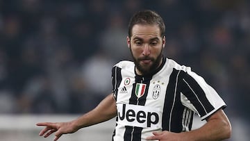 Higuaín.