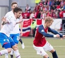 Odegaard lidera a Noruega en una gris victoria