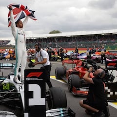 Hamilton reina en el caos
