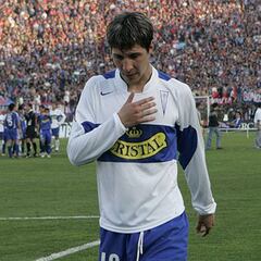 Detienen a ex jugador de U. Católica en México