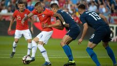 Futbol, Estados Unidos vs Chile. 
 Partido amistoso 2019.
 El jugador de Chile Nicolas Castillo, juega el bal&oacute;n contra Estados Unidos durante el partido amistoso en el estadio BBVA Compass Stadium.
 Houston, Texas.
 26/03/2019
 David Leah/Mexsport/