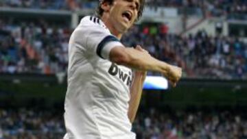 Kaká celebra un gol contra el Valladolid en mayo de 2013.
