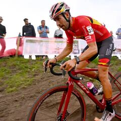 Felipe Orts y Lucía González, líderes de España en los Mundiales de Ciclocross