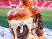 La hamburguesa más cara del Super Bowl: ¡180 dólares costó!