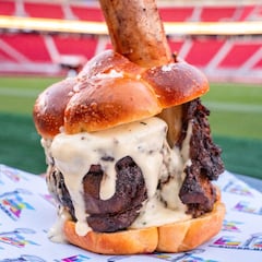 La hamburguesa más cara del Super Bowl: ¡180 dólares costó!