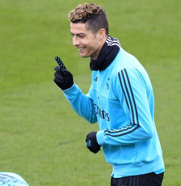 Marcelo reaparece muy activo en el entrenamiento del Madrid