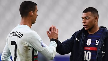 Cristiano se emociona con sus sucesores Haaland y Mbapp¨¦