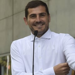 Casillas recibe mensajes de sus excompañeros: "Presidente"